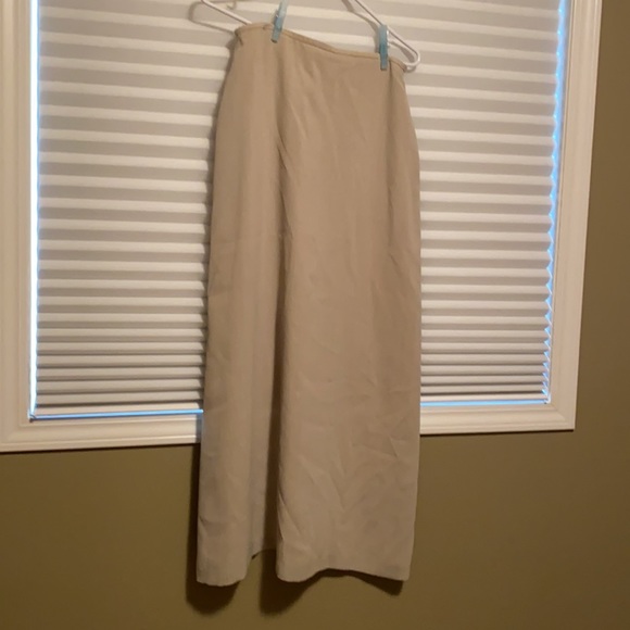 Jones New York, jacket, shift dress and skirt - Picture 2 of 3